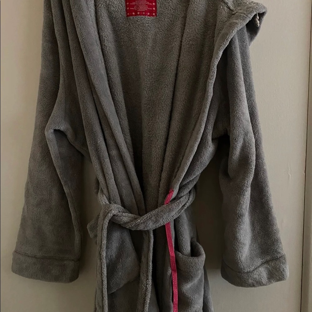 grey robe